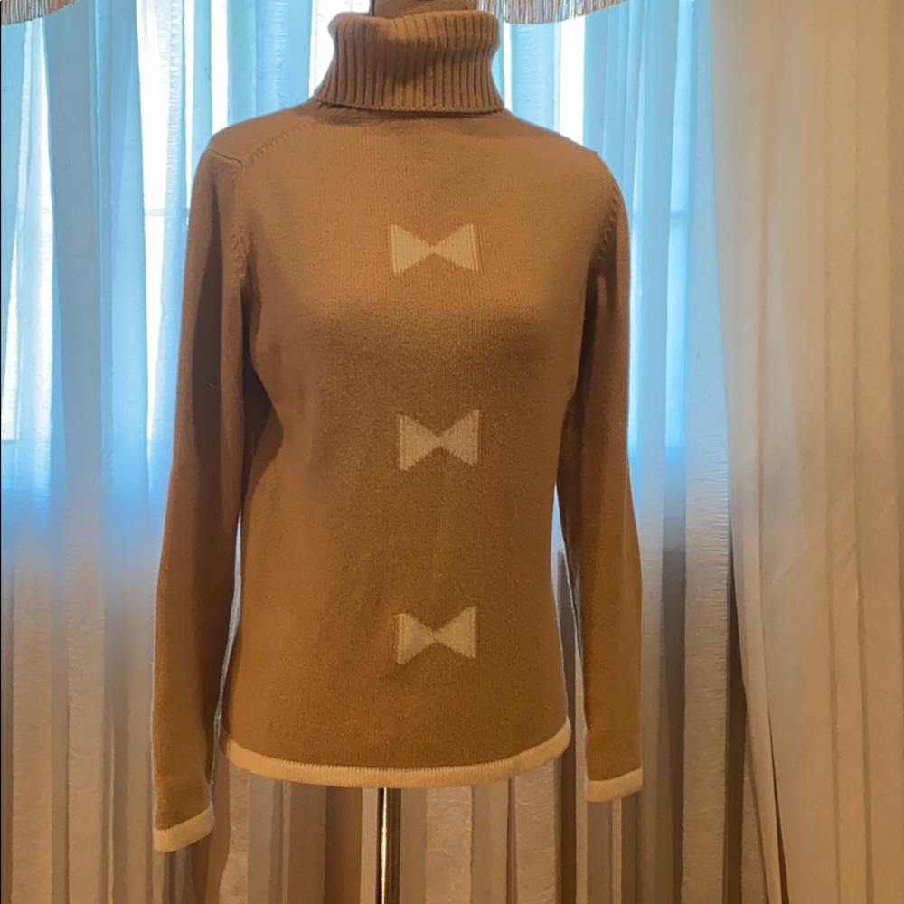 Emanuel Ungaro wool blend beautiful turtleneck